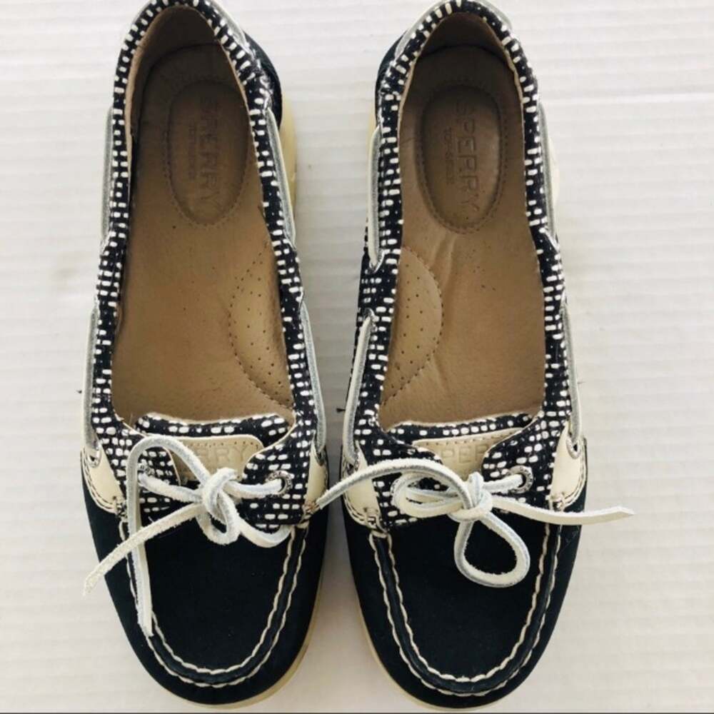 Black and Tan Sperry’s
